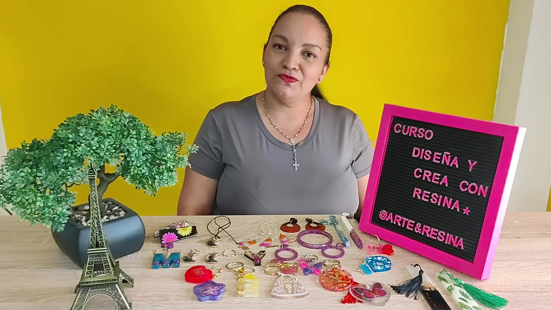 Yuly — creadora del curso